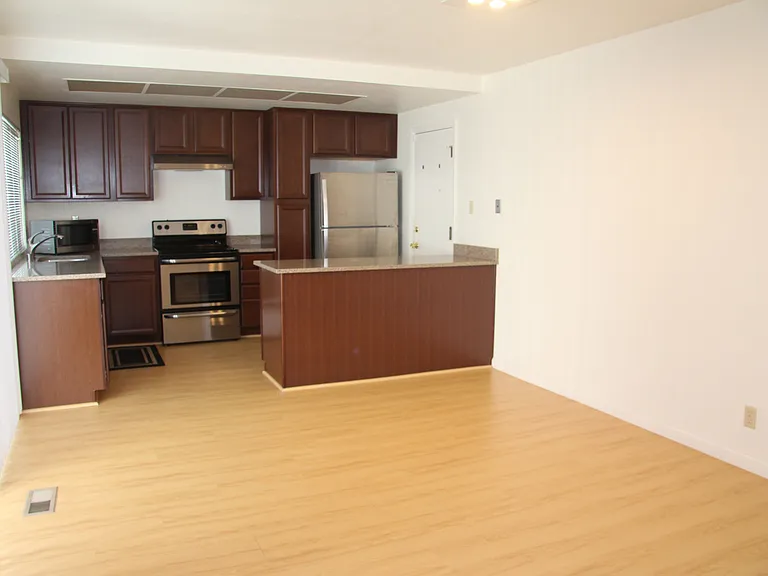 41058 Bairo Ct — Photo 3