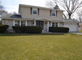 2460 S Brookside Pkwy, New Berlin, WI 53151