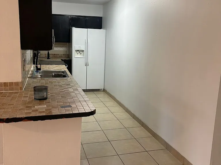 1015 SW 48th Ter — Photo 9