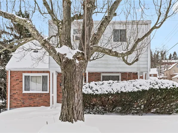 1034 Elwell St, Pittsburgh, PA 15207