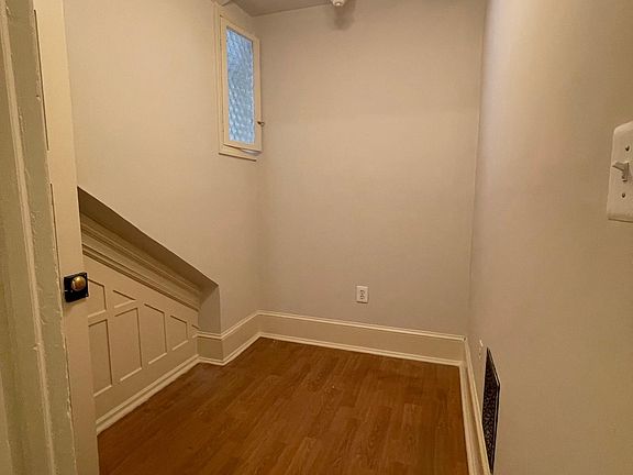 5th image of 153 W Penn St Floor 1