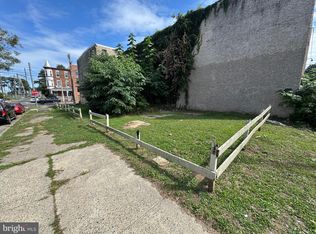 871 N 40th St, Philadelphia, PA 19104