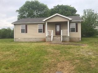 111 Foggy Ln, Elkton, KY 42220