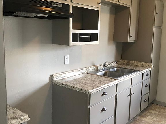 5th image of 1213 Garland St