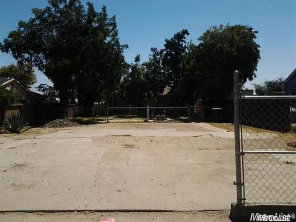 5th image of 418 S Conejo Ave #123
