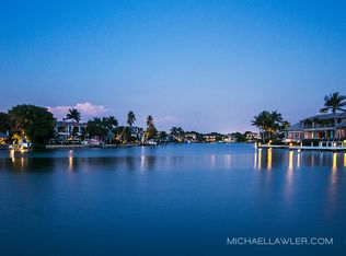1900 Gulf Shore Blvd N APT 105, Naples, FL 34102