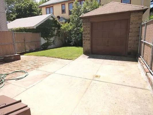 Sold by Fillmore | media 13