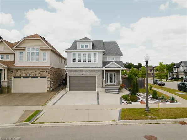 2 Wildflower St, Kitchener, ON N2P 0B7