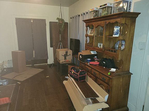 5th image of 1325 S Grand Ave