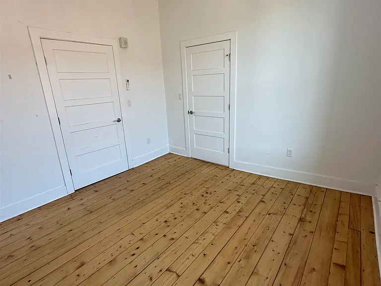 4 Elliot St #11 — Photo 8