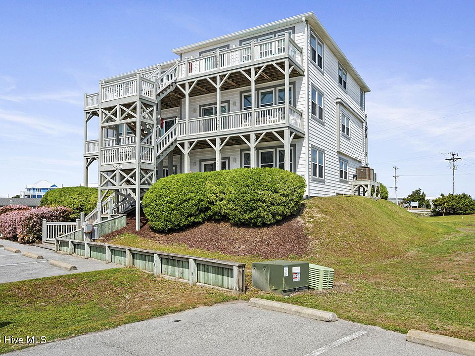 1st image of 2901 Pointe West Drive #A1