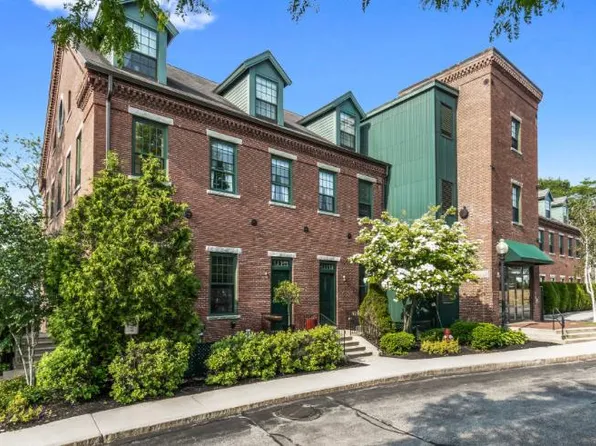 25 Pond St Unit 106, Amesbury, MA 01913