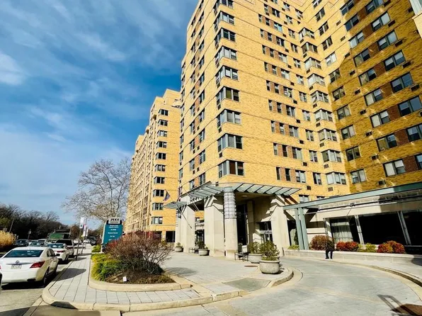 2601 Pennsylvania Ave APT 746, Philadelphia, PA 19130