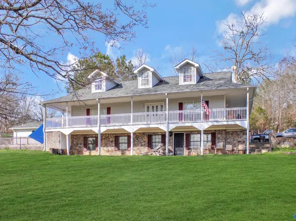 1051 McCoy Ln, Gadsden, AL 35901