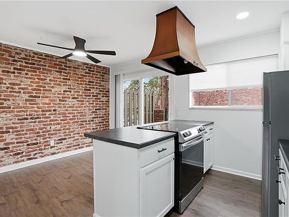 5th image of 3113 Colonial Way APT L