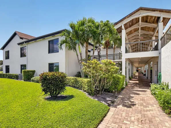 900 Greensward Lane #G110, Delray Beach, FL 33445