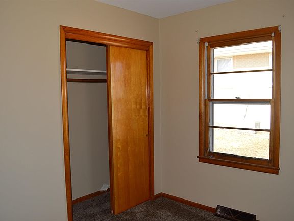 3rd image of 1405 S Garfield Ave