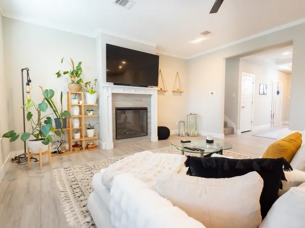 (undisclosed Address), Dallas, TX 75212