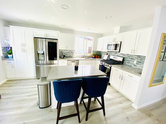 3rd image of 3453 Aveley Pl
