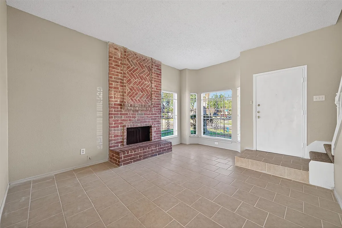 Building Photo - 3479 Rockrill Dr