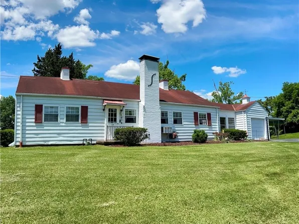 113 Strecker Hl, Marietta, OH 45750