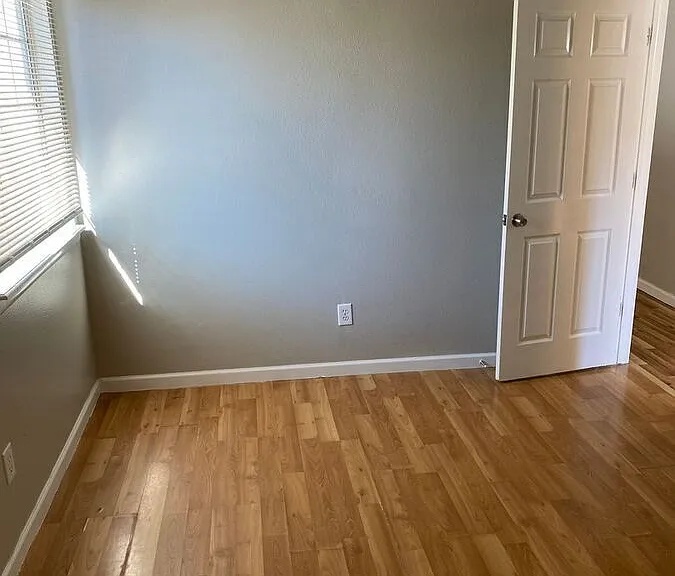 851 S Uravan Ct #B — Photo 8