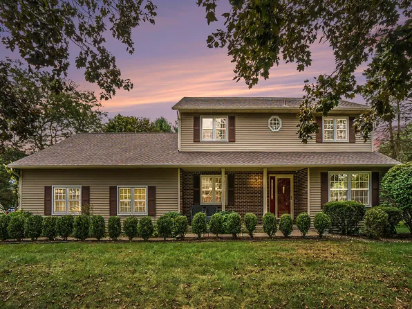 7566 Cobblewood Dr, Kalamazoo, MI 49009