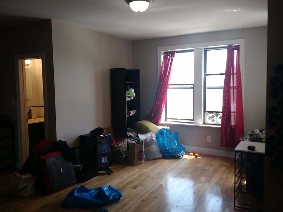 2nd image of 522 Ocean Ave APT 6L