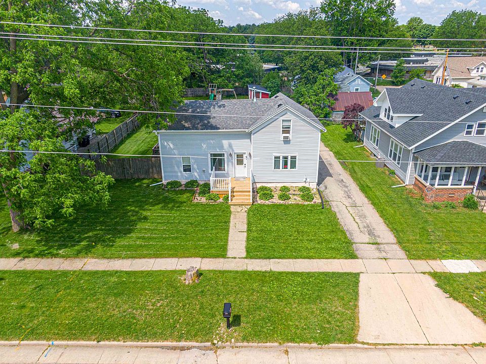 1st image of 61 N Janesville St
