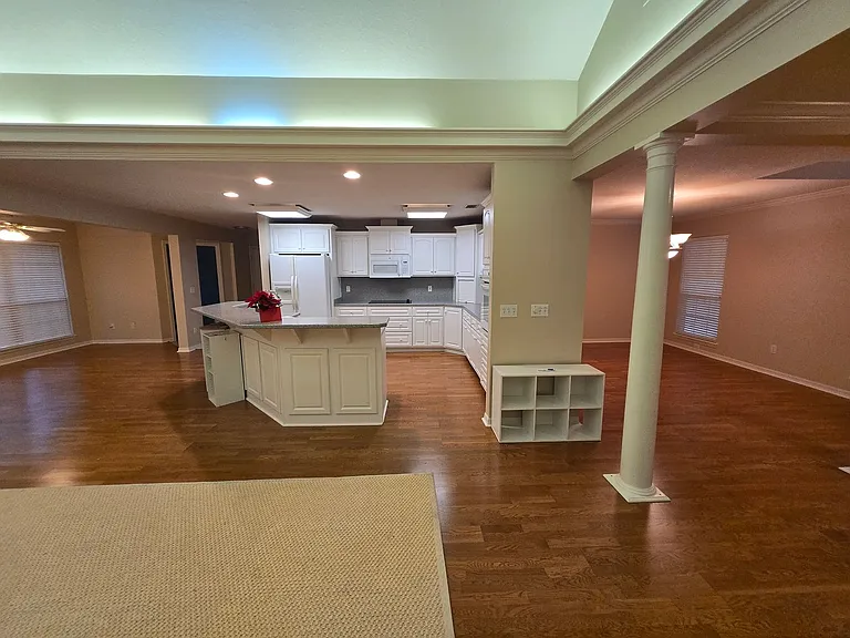 436 SE 4th Ave — Photo 29