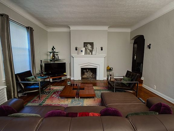 5th image of 2835 S Moreland Blvd APT 15