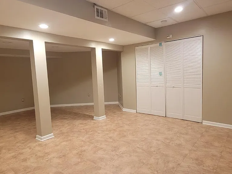 24 Cotoneaster Ct — Photo 12
