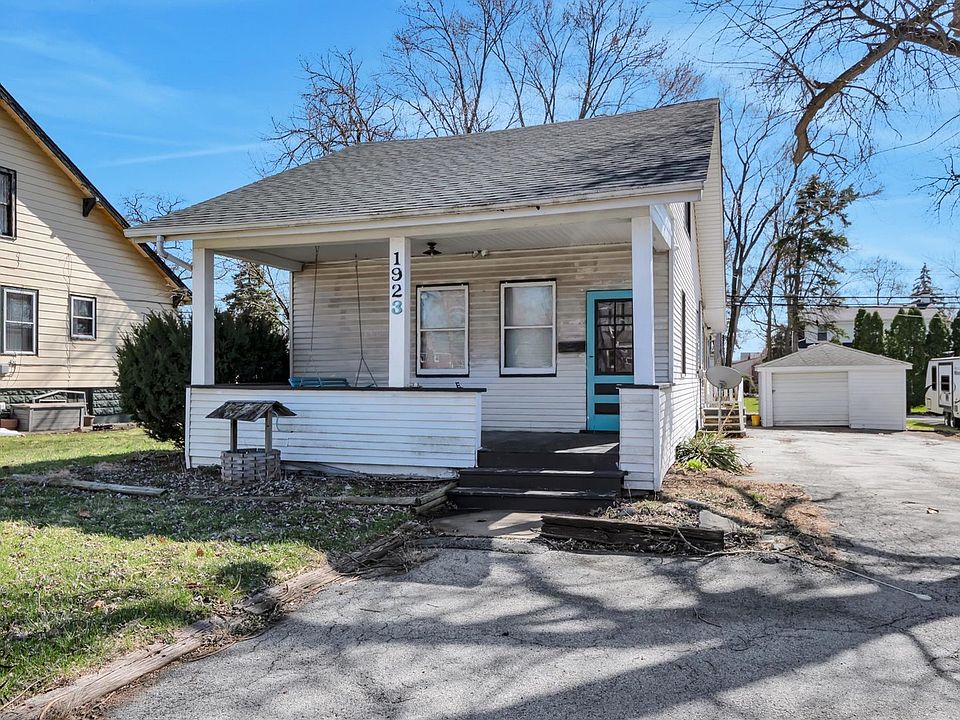 1st image of 1923 183rd St