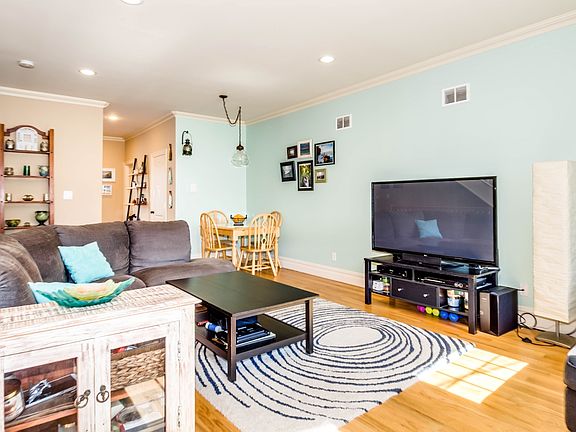 4th image of 364 4th St #1