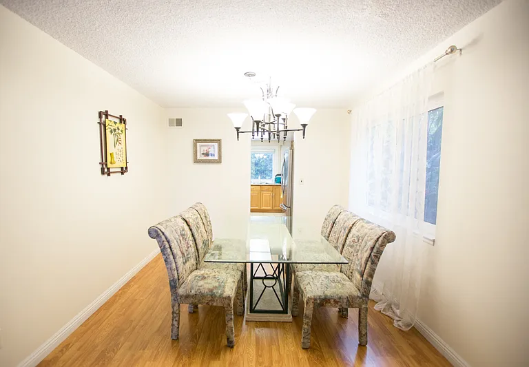 Larch Ave — Photo 5