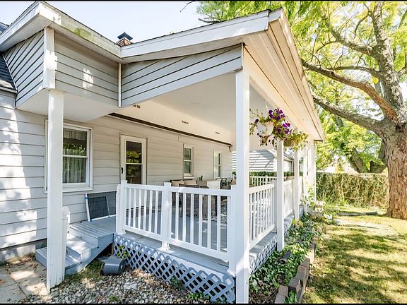 2nd image of 912 Botham Ave