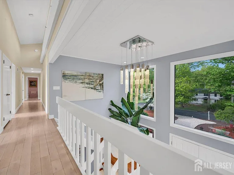 950 Sunset Rdg — Photo 27