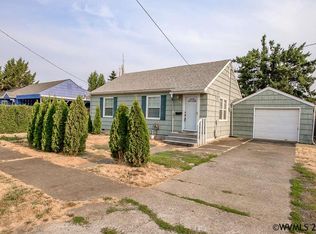 41 E Cedar St, Lebanon, OR 97355