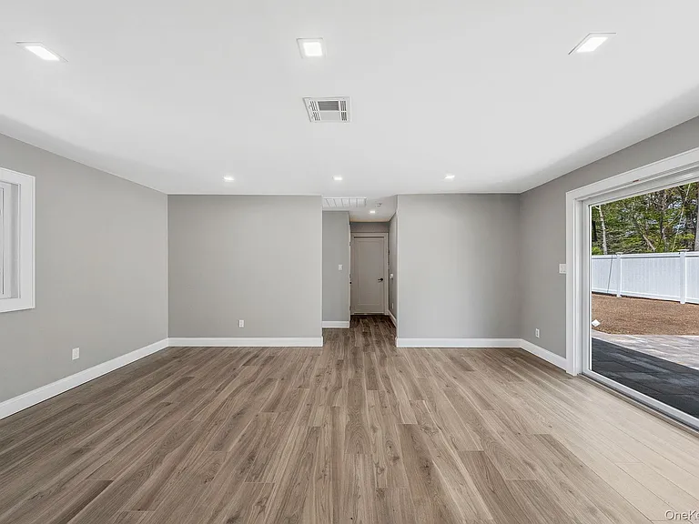 1335 Stony Brook Rd — Photo 15