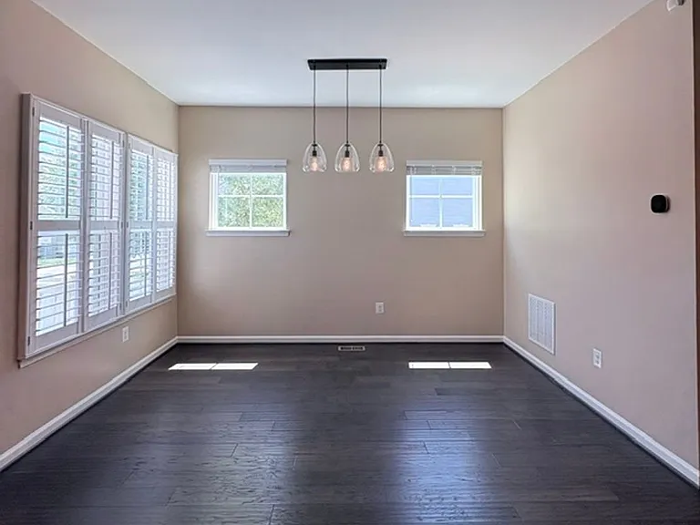 22110 Fulmer Ave — Photo 16