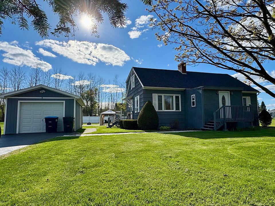 1st image of 8 Phillips Ave