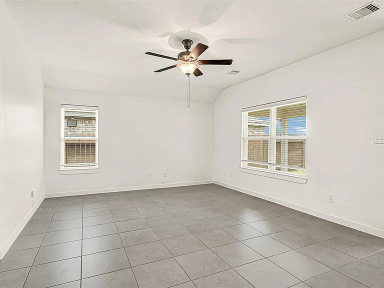 3021 Quarry Springs Dr — Photo 11