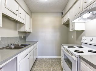 McIntyre Apartments, Edinburg, TX 78541