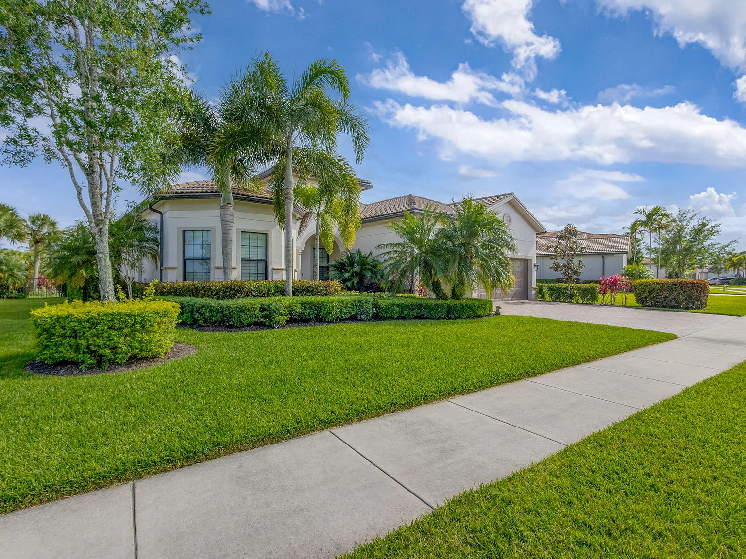 Pulte — Photo 1
