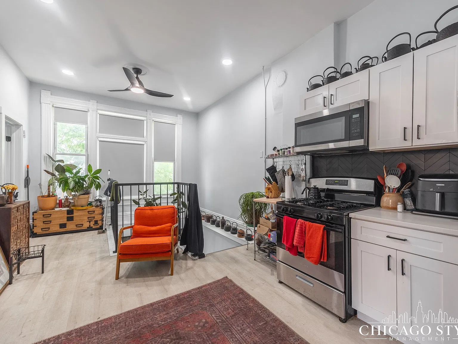 3 bed, 1200 sqft, $2,183 — Photo 2