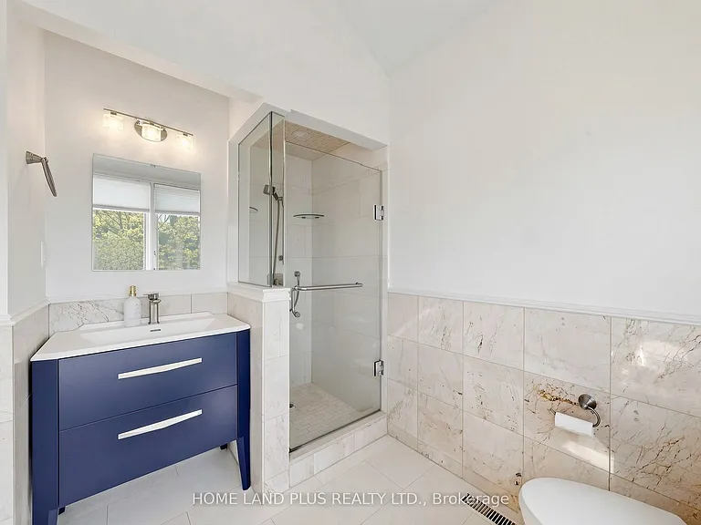 154 Brooke Ave — Photo 21