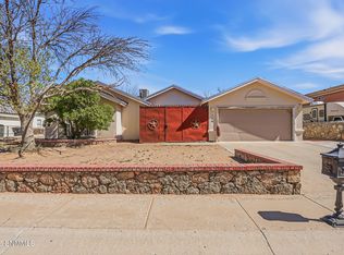 106 Torrey Pines Dr, Santa Teresa, NM 88008