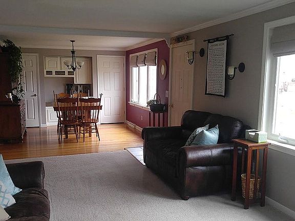 2nd image of 5771 Diana Ln