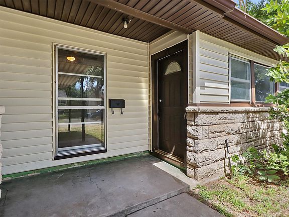 2nd image of 1008 Largo St