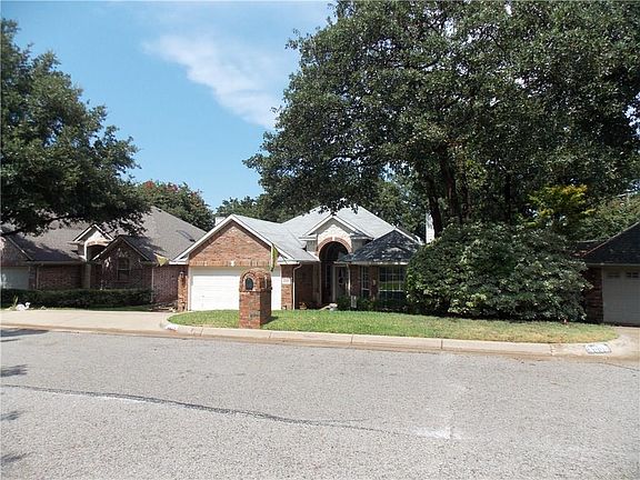 5th image of 4907 Canberra Ln
